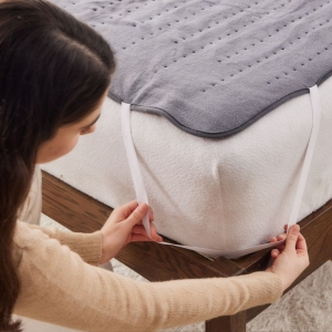 Können Menschen mit einer elektrisch beheizten Decke schlafen?